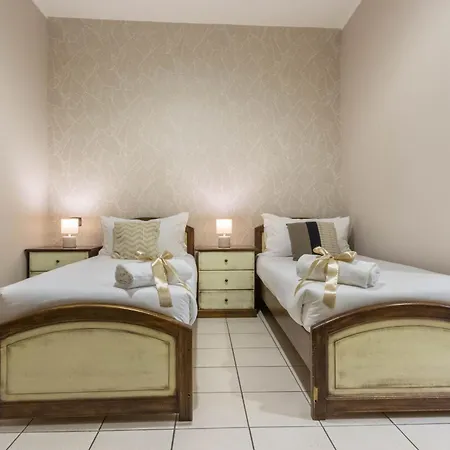 Arcobaleno Πανσιόν 4*