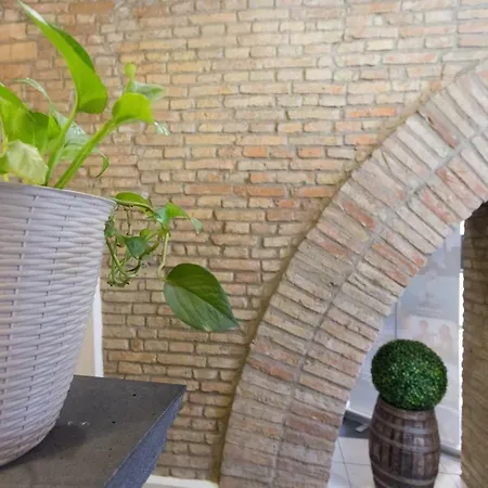 Arcobaleno Πανσιόν Κάλιαρι